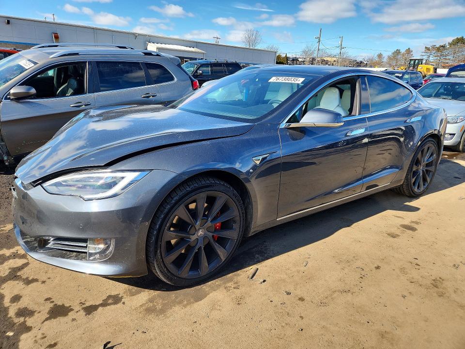76738035 :رقم المزاد ، 5YJSA1E43KF336835 vin ، 2019 Tesla Model S مزاد بيع