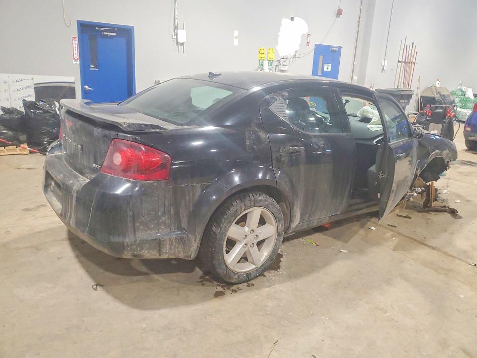 77950965 :رقم المزاد ، 1C3CDZCB5EN102895 vin ، 2014 Dodge Avenger مزاد بيع