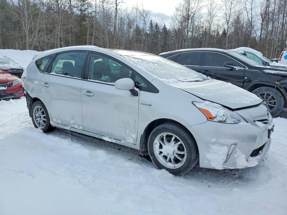 Продажа на аукционе авто 2014 Toyota Prius V, vin: JTDZN3EU6E3336232, номер лота: 76104315