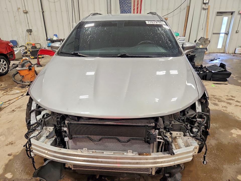 2018 Chrysler Pacifica მანქანა იყიდება აუქციონზე, vin: 2C4RC1EG4JR263321, აუქციონის ნომერი: 77673795