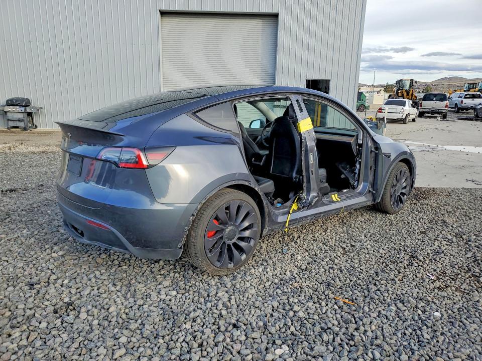 78549075 :رقم المزاد ، 5YJYGDEF9MF093613 vin ، 2021 Tesla Model Y مزاد بيع