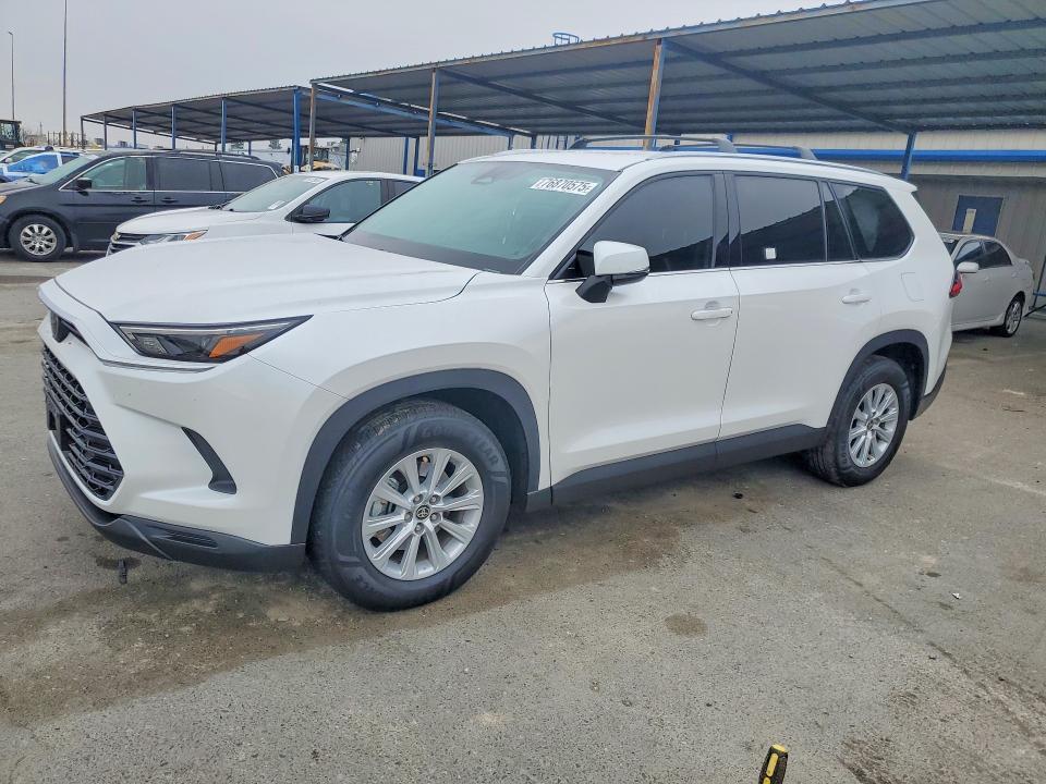 2024 Toyota Grand Highlander მანქანა იყიდება აუქციონზე, vin: 5TDACAB53RS019582, აუქციონის ნომერი: 76870575