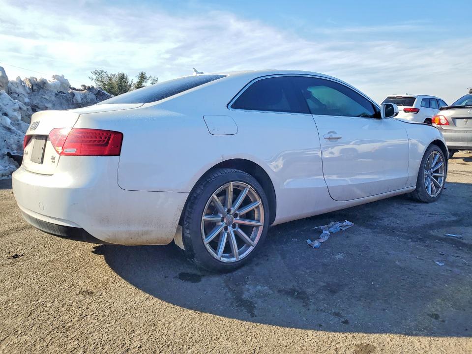 78038985 :رقم المزاد ، WAUCFAFR1FA028588 vin ، 2015 Audi A5 مزاد بيع