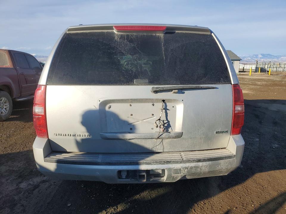 Продажа на аукционе авто 2011 Chevrolet Suburban, vin: 1GNSKJE32BR131061, номер лота: 77754665
