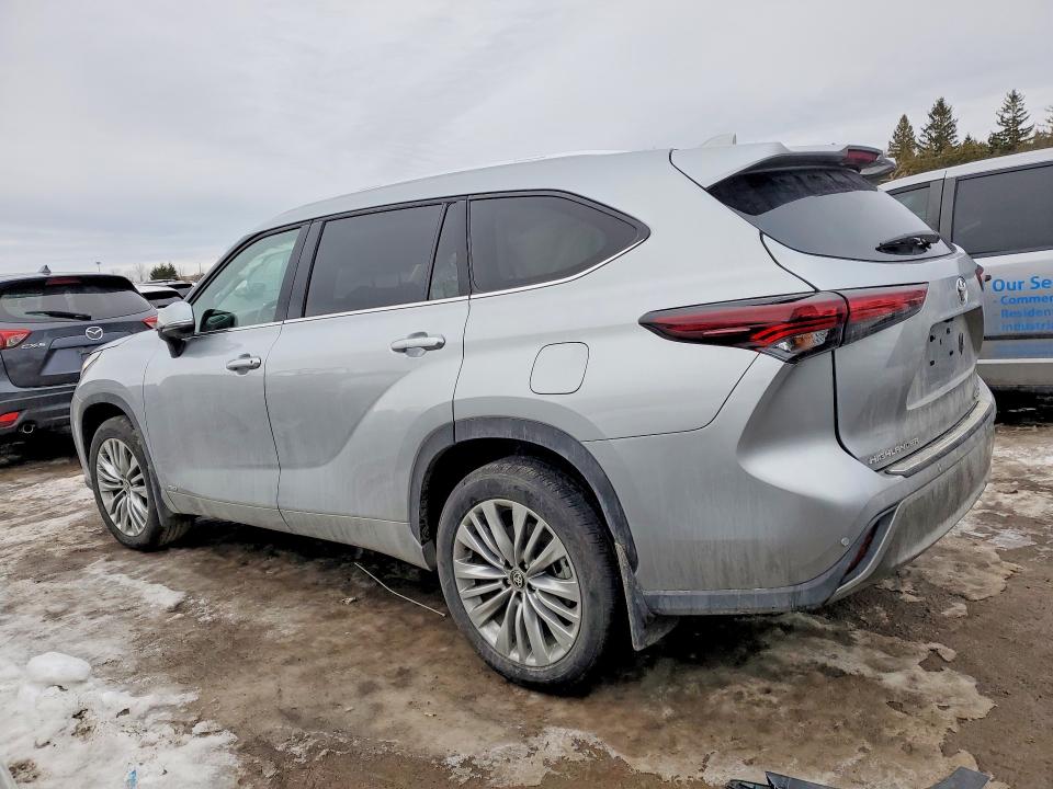 76973085 :رقم المزاد ، 5TDEBRCH6SS687622 vin ، 2025 Toyota Highlander مزاد بيع