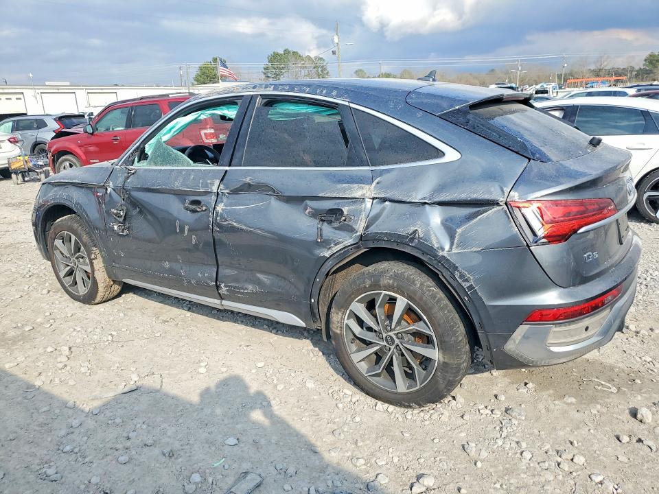 77112595 :رقم المزاد ، WA15AAFY5N2116080 vin ، 2022 Audi Q5 مزاد بيع