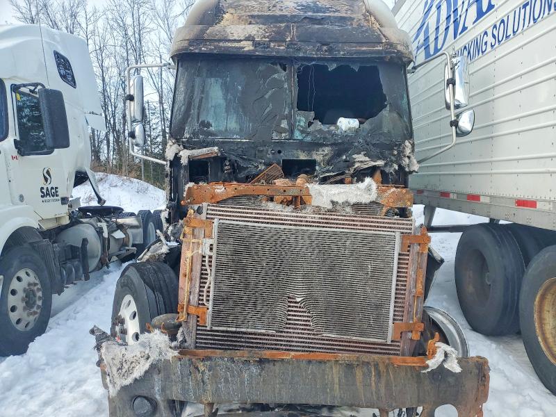Продажа на аукционе авто 2003 Freightliner Columbia, vin: 1FUJA6CG43PK22977, номер лота: 77384825