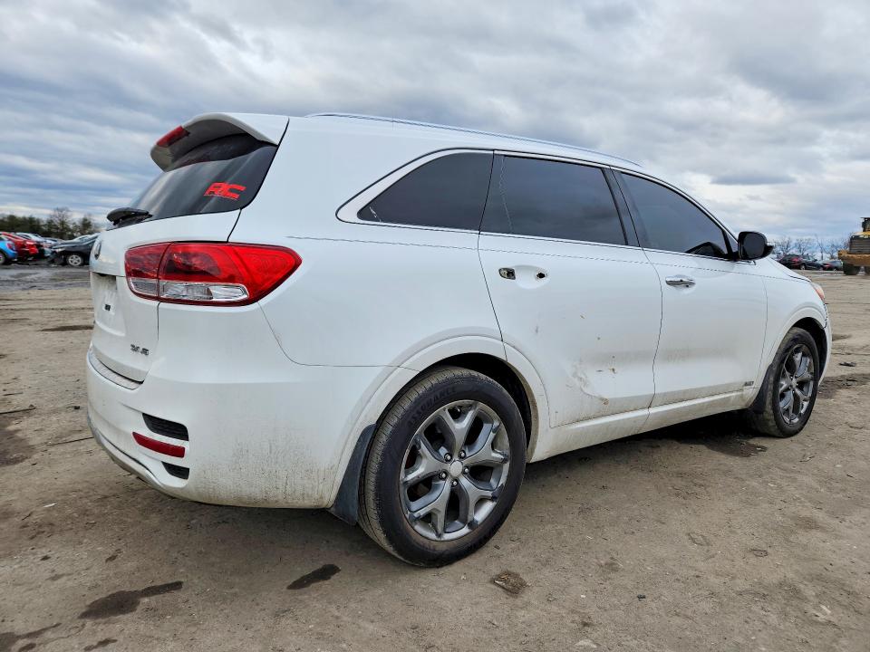 77463835 :رقم المزاد ، 5XYPKDA5XHG239152 vin ، 2017 Kia Sorento مزاد بيع
