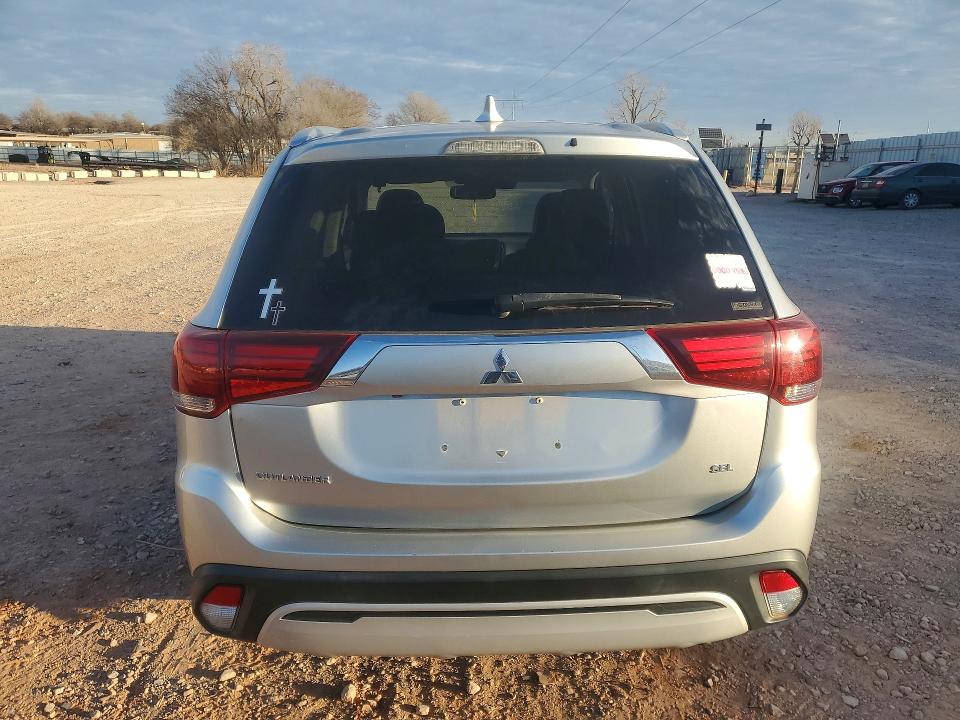 Продажа на аукционе авто 2020 Mitsubishi Outlander, vin: JA4AZ3A34LZ038121, номер лота: 78306435