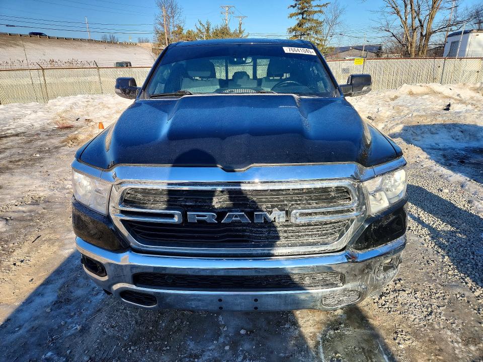 76641045 :رقم المزاد ، 1C6SRFBT5MN618391 vin ، 2021 Ram 1500 مزاد بيع