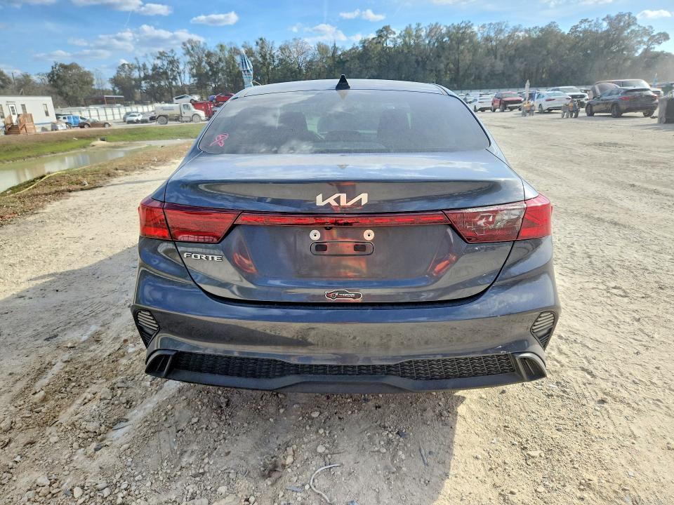 2023 Kia Forte მანქანა იყიდება აუქციონზე, vin: 3KPF24AD1PE681963, აუქციონის ნომერი: 78979875