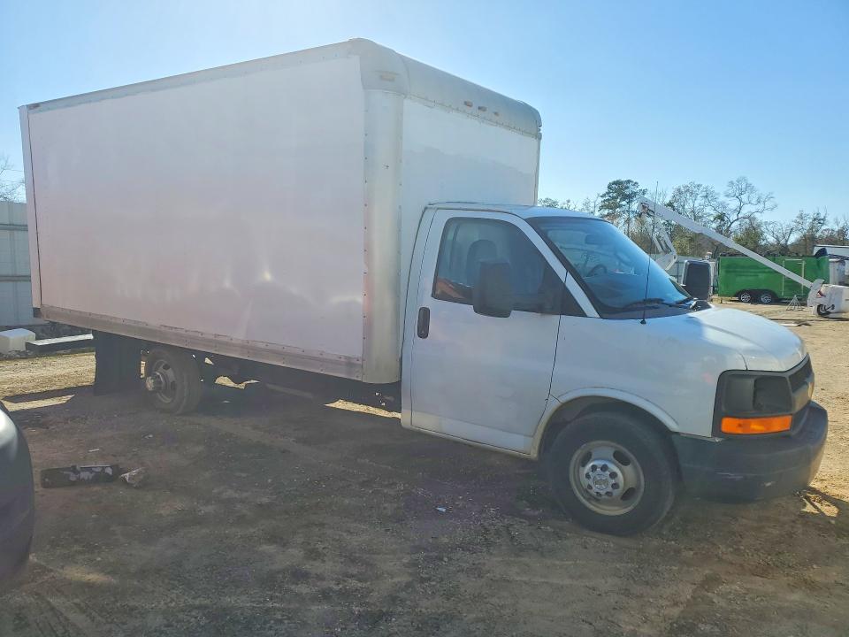 74816465 :رقم المزاد ، 1HA3GTCG0HN009424 vin ، 2017 Chevrolet Express G3500 مزاد بيع