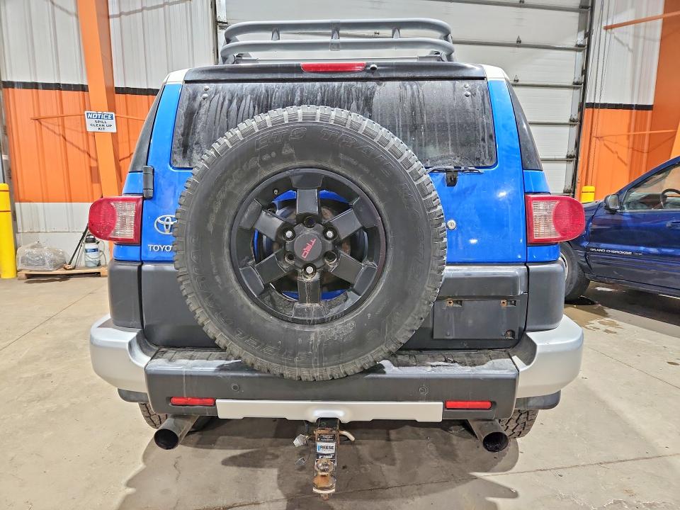 2007 Toyota Fj Cruiser მანქანა იყიდება აუქციონზე, vin: JTEBU11F470007058, აუქციონის ნომერი: 76342465