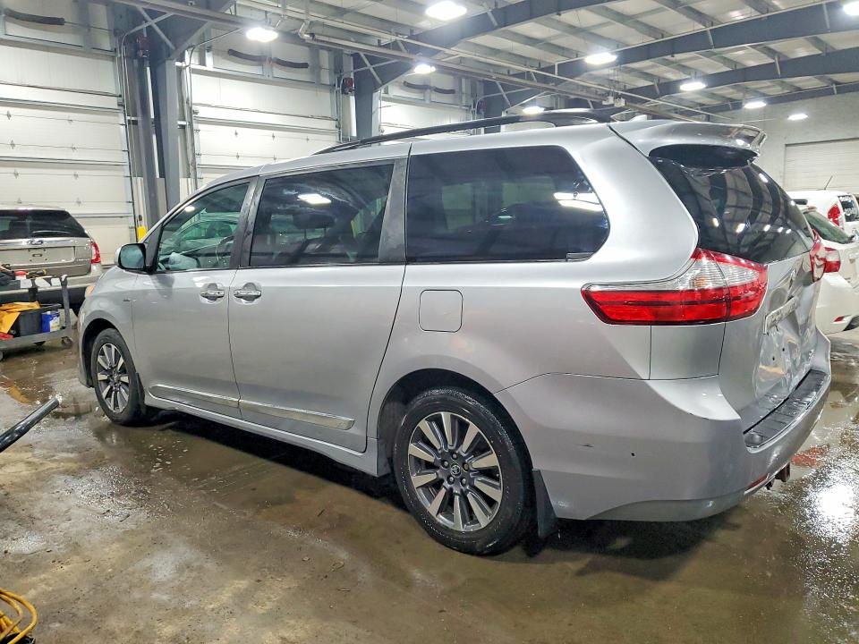 Продаж на аукціоні авто 2018 Toyota Sienna, vin: 5TDDZ3DC0JS203837, номер лоту: 75191445