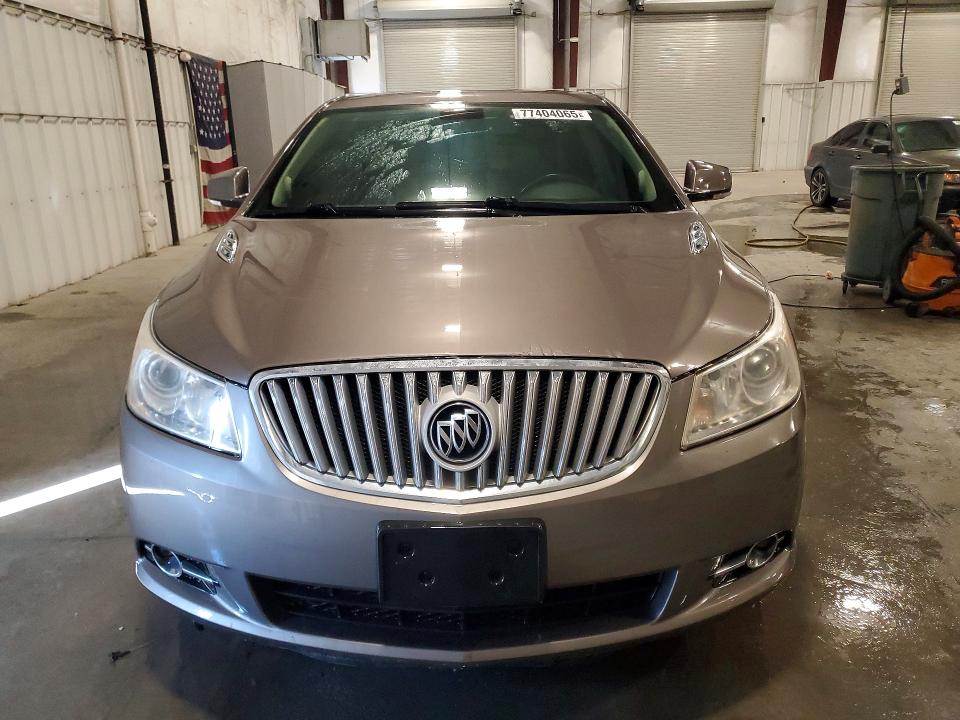 77404065 :رقم المزاد ، 1G4GC5GC0BF296071 vin ، 2011 Buick Lacrosse مزاد بيع