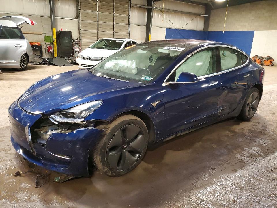 78054095 :رقم المزاد ، 5YJ3E1EA6JF019578 vin ، 2018 Tesla Model 3 مزاد بيع