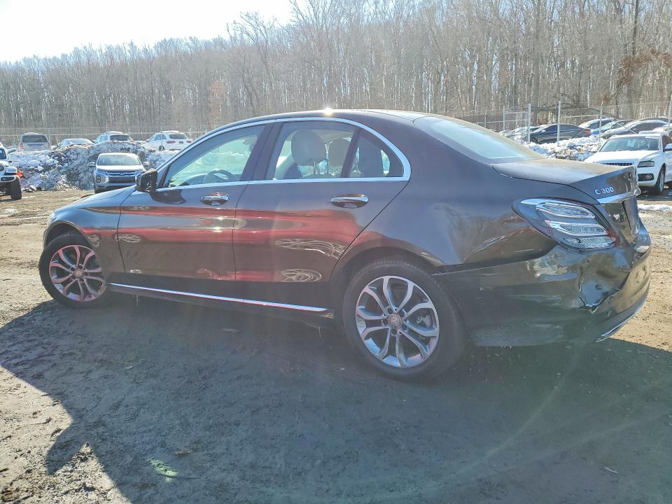 72729255 :رقم المزاد ، 55SWF4KB3FU028608 vin ، 2015 Mercedes-benz C مزاد بيع
