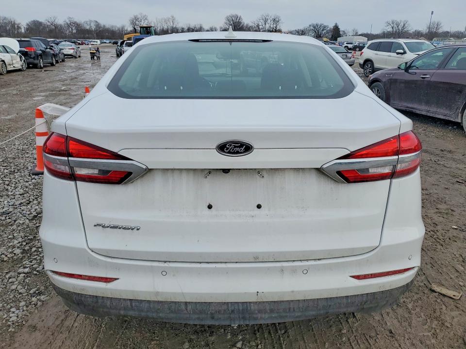 Продажа на аукционе авто 2020 Ford Fusion, vin: 3FA6P0H77LR240230, номер лота: 77528105