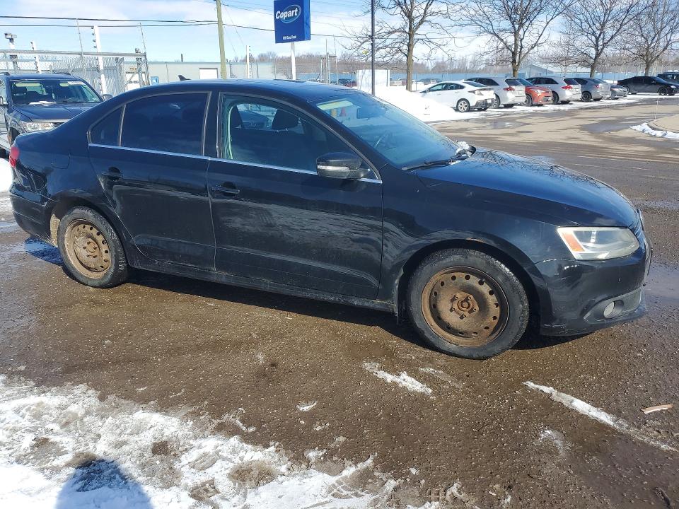 78445215 :رقم المزاد ، 3VWGX7AJ7DM243833 vin ، 2013 Volkswagen Jetta مزاد بيع