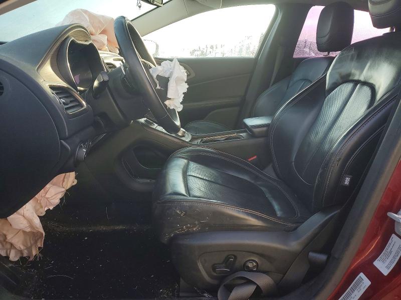 76930185 :رقم المزاد ، 1C3CCCEG2FN615581 vin ، 2015 Chrysler 200 مزاد بيع