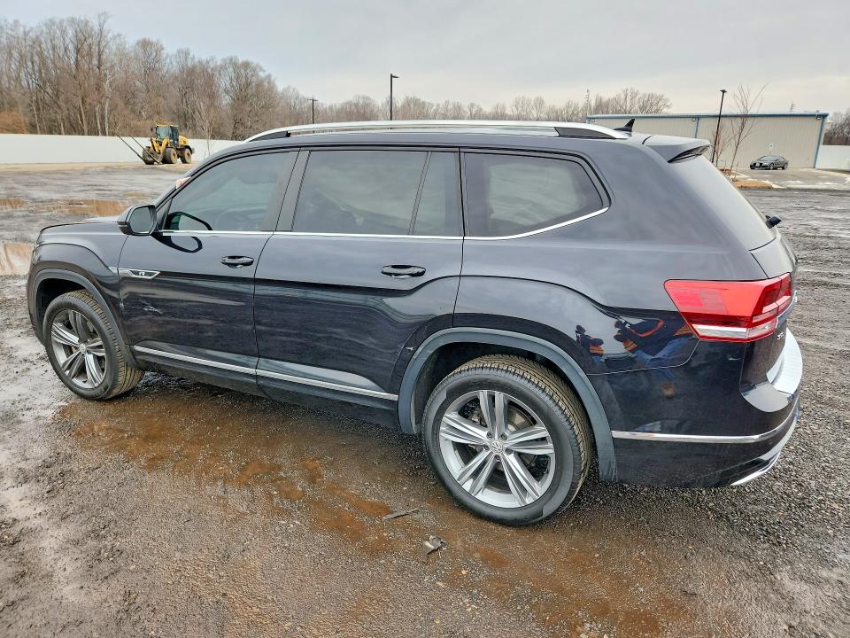77984615 :رقم المزاد ، 1V2RR2CA0KC565443 vin ، 2019 Volkswagen Atlas مزاد بيع
