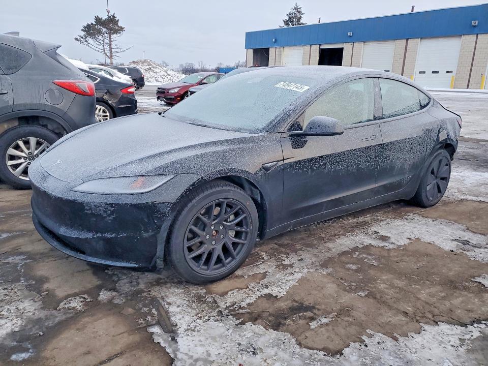 Продажа на аукционе авто 2024 Tesla Model 3, vin: 5YJ3E1EB4RF798595, номер лота: 74847145