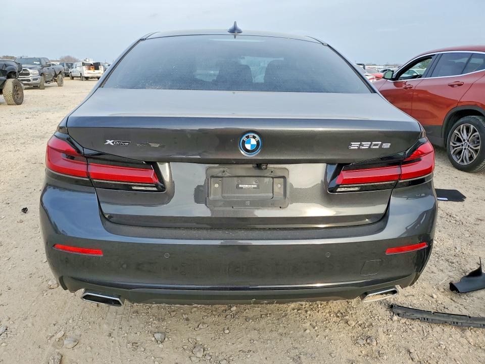 77346765 :رقم المزاد ، WBA33AG03PCL98407 vin ، 2023 Bmw 530xe مزاد بيع