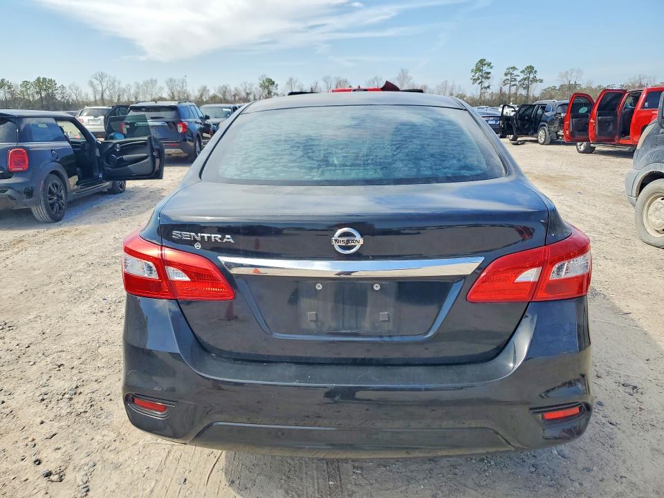 Продаж на аукціоні авто 2017 Nissan Sentra, vin: 3N1AB7AP7HY215558, номер лоту: 77167695