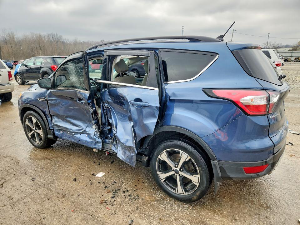 2018 Ford Escape მანქანა იყიდება აუქციონზე, vin: 1FMCU9HD2JUA70411, აუქციონის ნომერი: 79251385