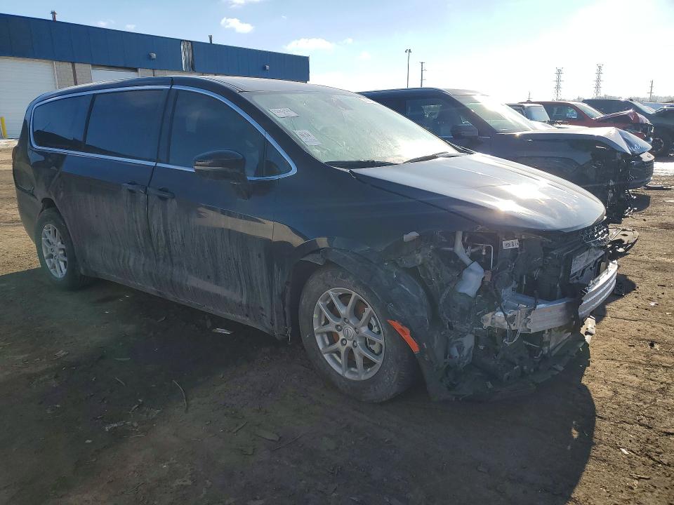 77004215 :رقم المزاد ، 2C4RC1BG4TR215499 vin ، 2026 Chrysler Pacifica مزاد بيع