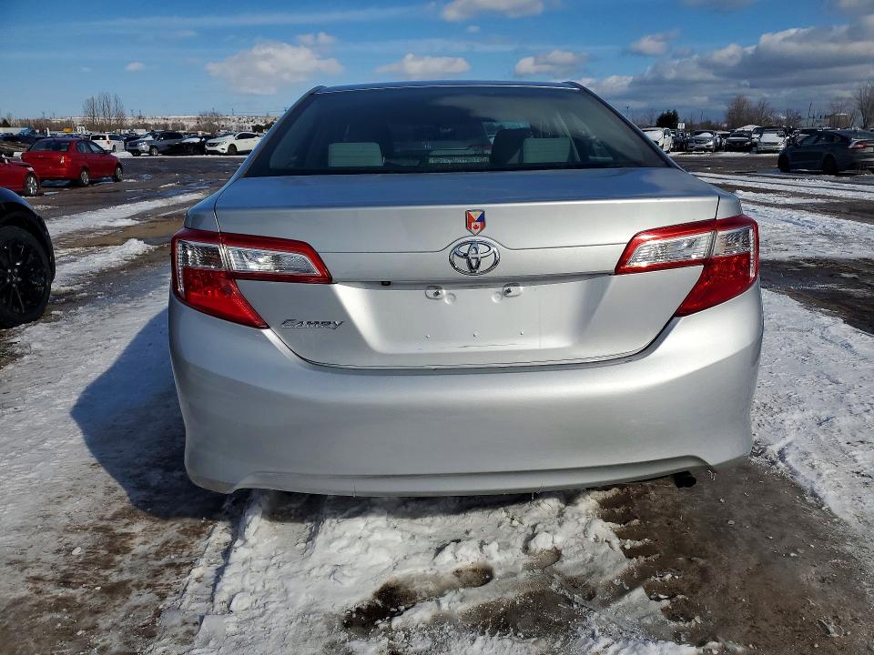 2014 Toyota Camry მანქანა იყიდება აუქციონზე, vin: 4T1BF1FK4EU377514, აუქციონის ნომერი: 99759255