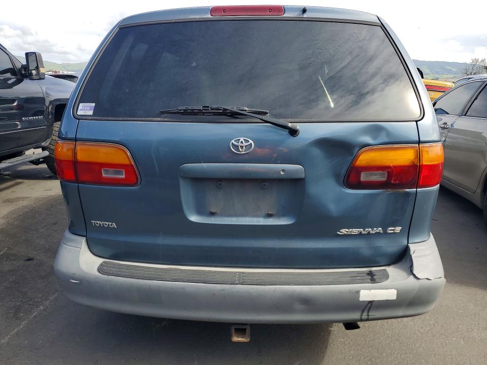 78285085 :رقم المزاد ، 4T3ZF19C0YU262777 vin ، 2000 Toyota Sienna مزاد بيع