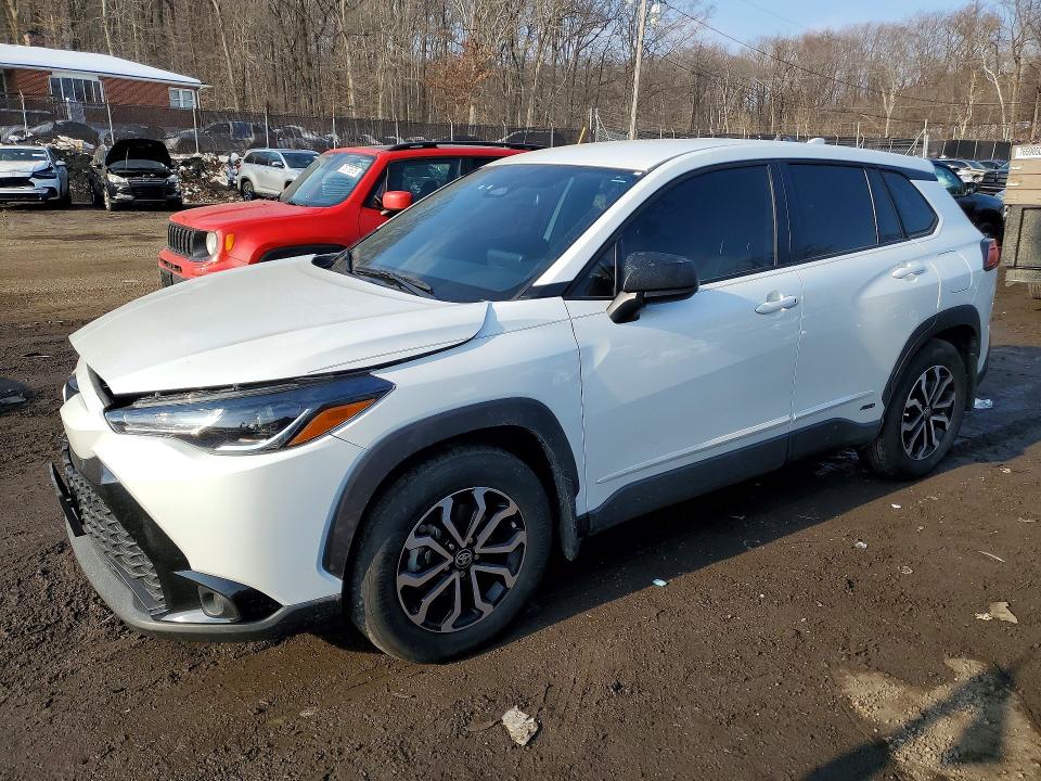 2024 Toyota Corolla Cross მანქანა იყიდება აუქციონზე, vin: 7MUFBABG0RV033732, აუქციონის ნომერი: 76820695
