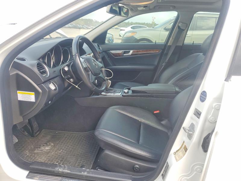 Продаж на аукціоні авто 2013 Mercedes-benz C 250, vin: WDDGF4HB8DR301259, номер лоту: 77929115