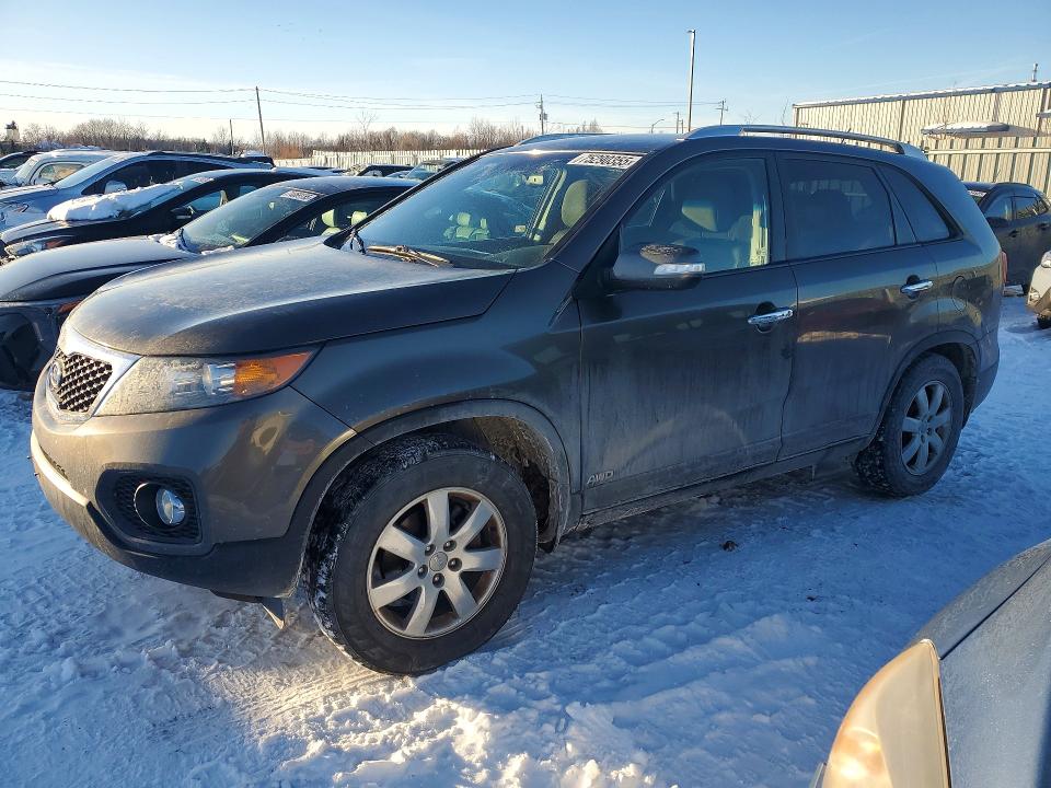 Продажа на аукционе авто 2013 Kia Sorento Lx, vin: 5XYKTDA28DG353030, номер лота: 75290355