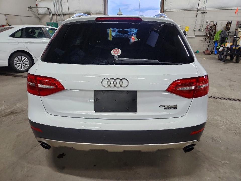 Продаж на аукціоні авто 2016 Audi A4 Allroad, vin: WA1UFAFL6GA017052, номер лоту: 78548555