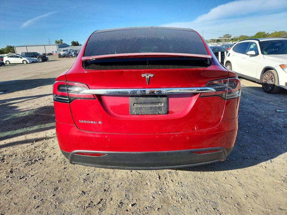 2017 Tesla Model X მანქანა იყიდება აუქციონზე, vin: 5YJXCDE25HF045195, აუქციონის ნომერი: 78362245