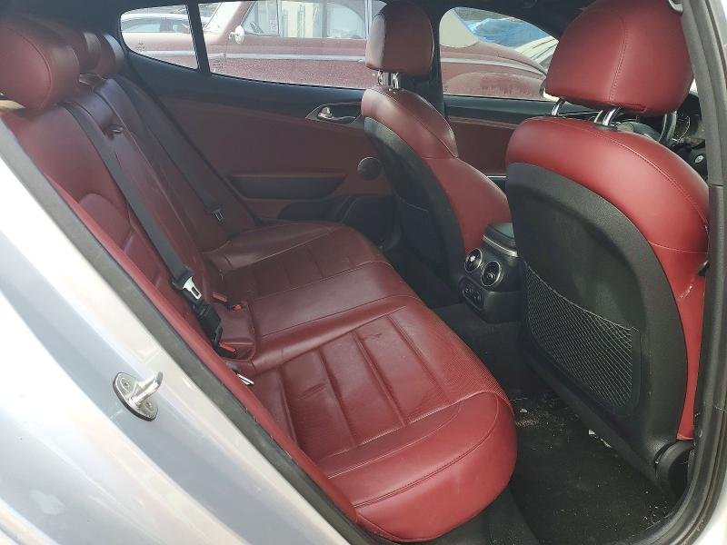 76722365 :رقم المزاد ، KNAE55LC6J6026950 vin ، 2018 Kia Stinger مزاد بيع