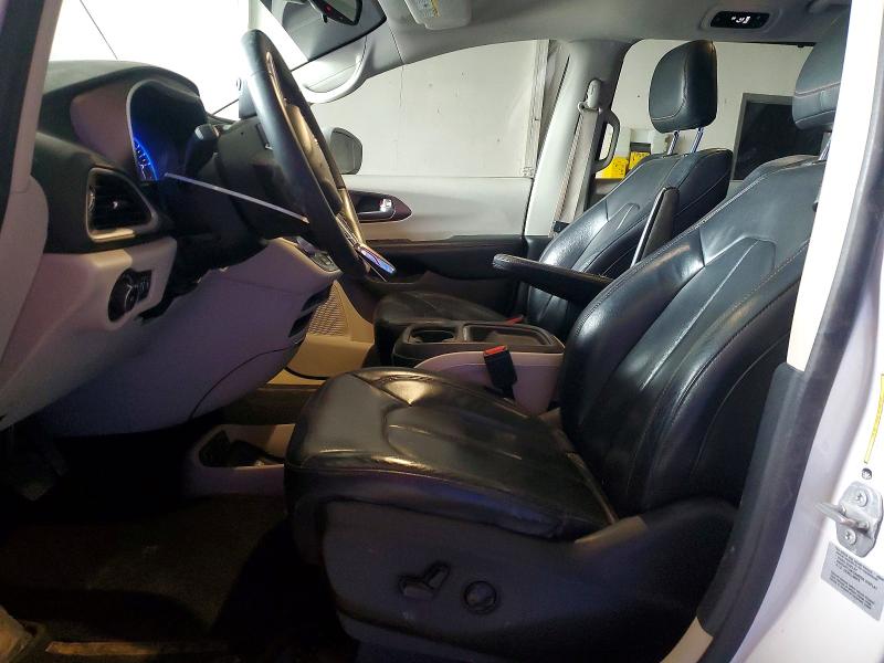 Продажа на аукционе авто 2017 Chrysler Pacifica, vin: 2C4RC1BGXHR832400, номер лота: 76334235