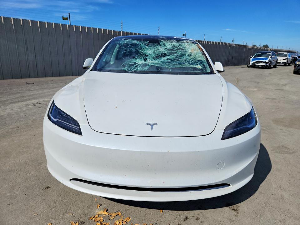 Продаж на аукціоні авто 2025 Tesla Model 3, vin: 5YJ3E1EA5SF920927, номер лоту: 79219945