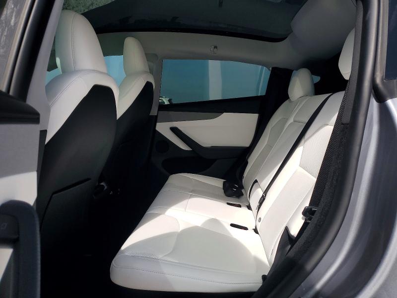 77940715 :رقم المزاد ، 7SAYGDEE0TA615065 vin ، 2026 Tesla Model Y مزاد بيع
