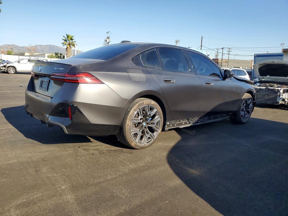 2026 Bmw I5 მანქანა იყიდება აუქციონზე, vin: WBY63HG02TCV14181, აუქციონის ნომერი: 76014635