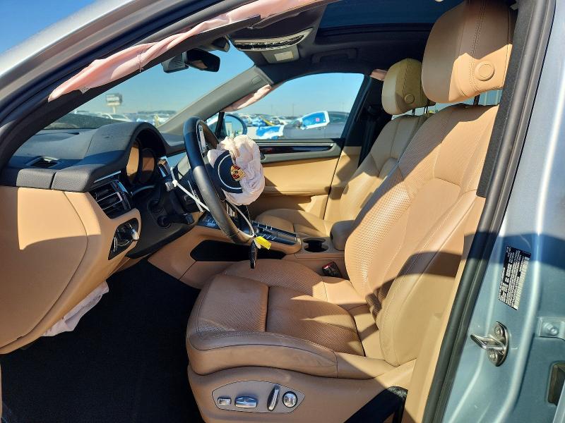 76991085 :رقم المزاد ، WP1AA2A50LLB13343 vin ، 2020 Porsche Macan مزاد بيع