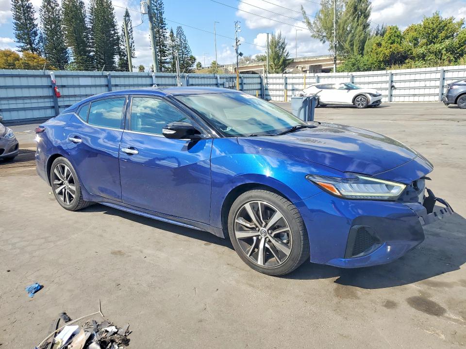 76527155 :رقم المزاد ، 1N4AA6CV8MC505726 vin ، 2021 Nissan Maxima مزاد بيع
