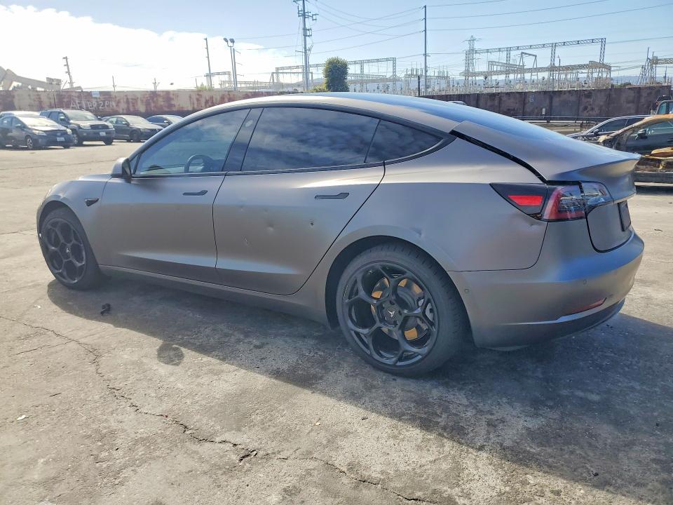 78329935 :رقم المزاد ، 5YJ3E1EB0MF001719 vin ، 2021 Tesla Model 3 مزاد بيع