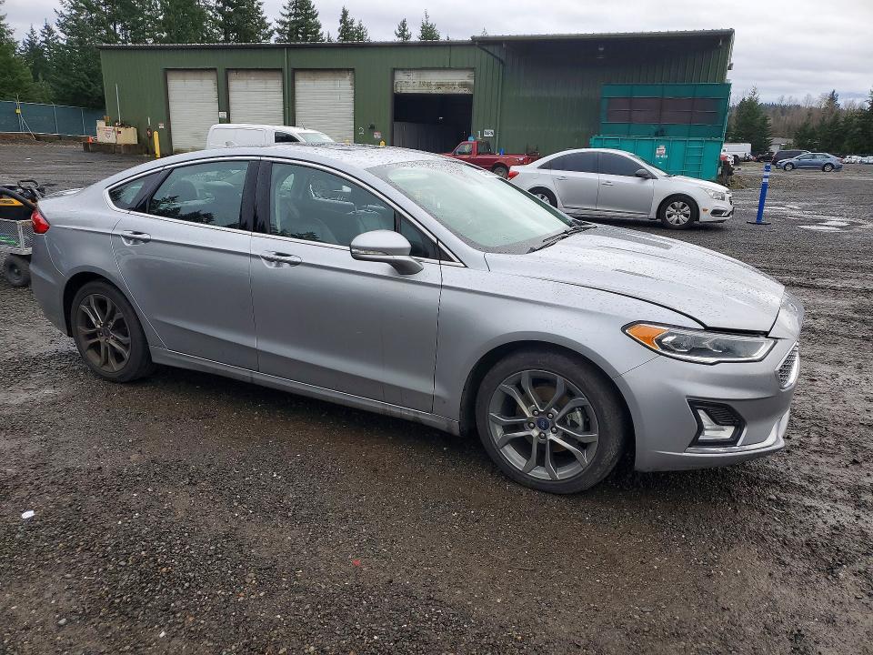 75461855 :رقم المزاد ، 3FA6P0RUXLR141504 vin ، 2020 Ford Fusion مزاد بيع