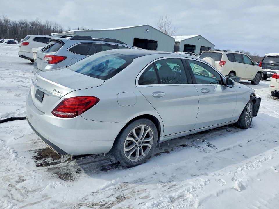 2018 Mercedes-benz C მანქანა იყიდება აუქციონზე, vin: 55SWF4KB5JU266646, აუქციონის ნომერი: 76405535