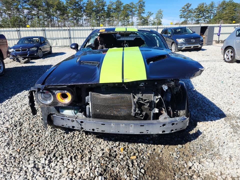 77574235 :رقم المزاد ، 2C3CDZBT9HH587260 vin ، 2017 Dodge Challenger مزاد بيع