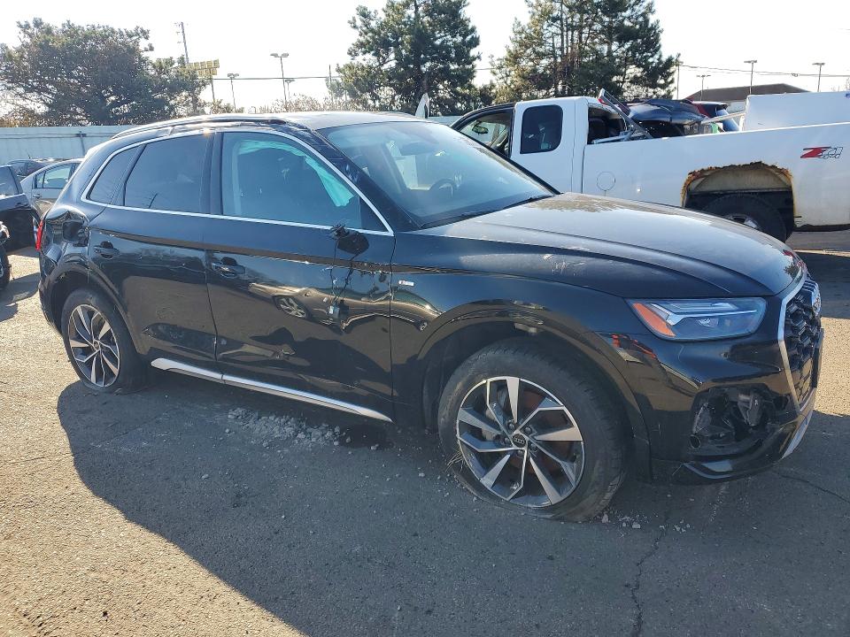 78803915 :رقم المزاد ، WA1EAAFY0R2132080 vin ، 2024 Audi Q5 مزاد بيع