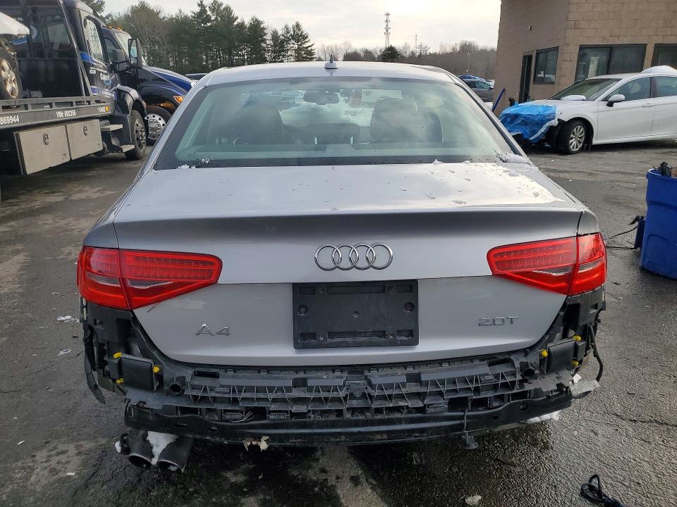 76638705 :رقم المزاد ، WAUFFAFLXFN005666 vin ، 2015 Audi A4 مزاد بيع